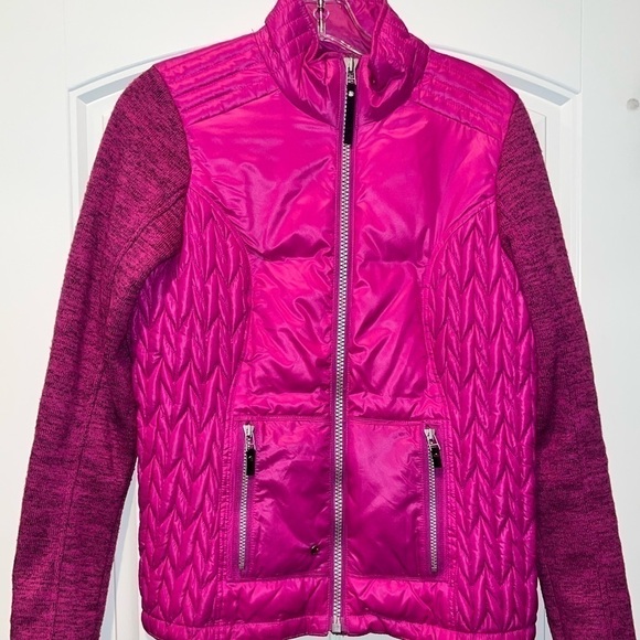 𝅺NEVE Sadie Sport Down Light Jacket magenta hot pink ski winter outdoor Barbie M - Picture 1 of 13